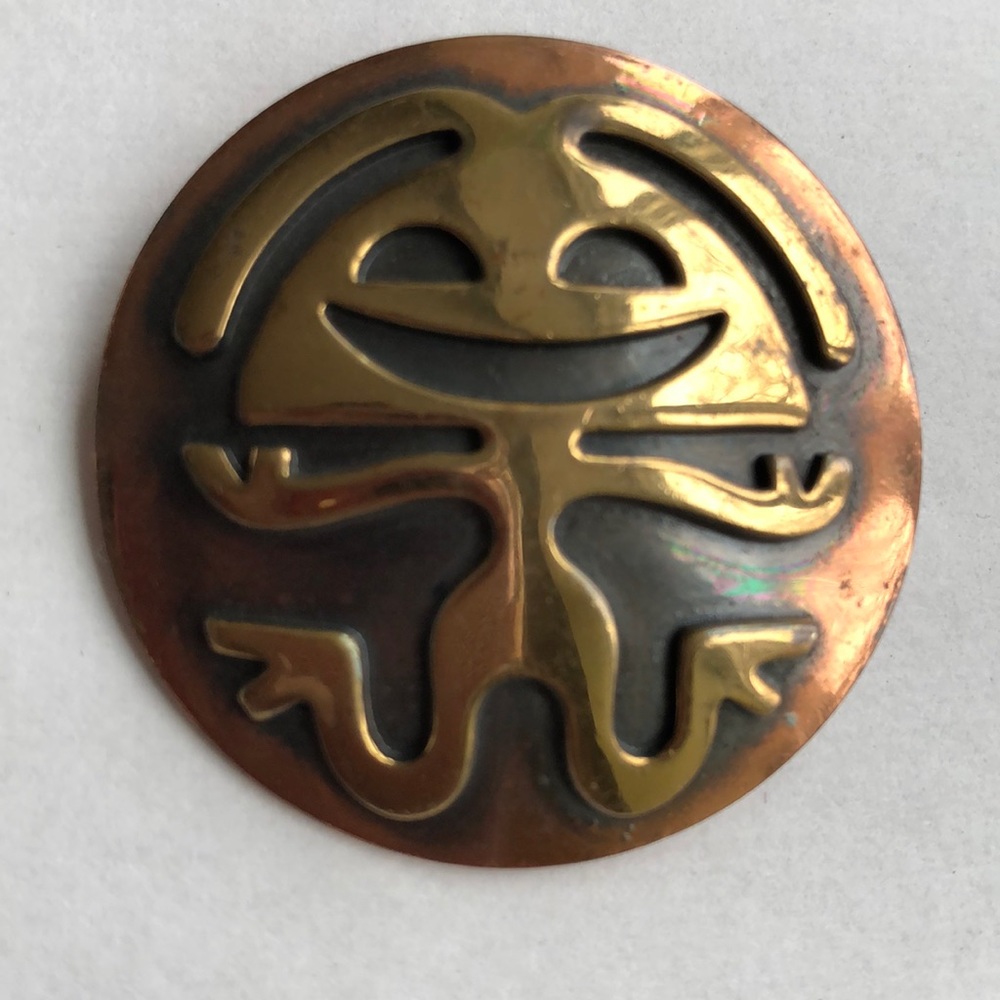 Hogan Bolas copper pin